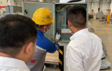 公司組織技術(shù)部,、生產(chǎn)部對起重機維保作業(yè)規(guī)范進行例行檢查